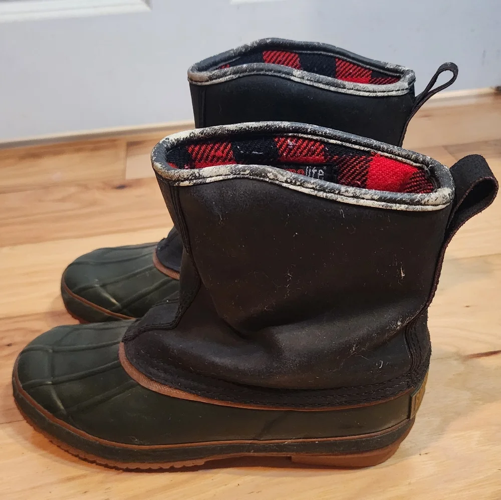 Bootleggers Black Green Stainless Steel Duck Boots Has Flaws Size 8